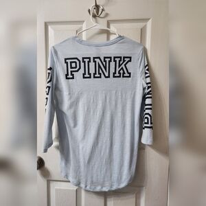 Vs ❤️ PINK Quarter Sleeve Tee - Medium